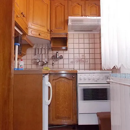 Appartement With A Parking Space Malinska