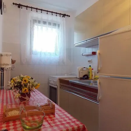 Appartement With A Parking Space Malinska *