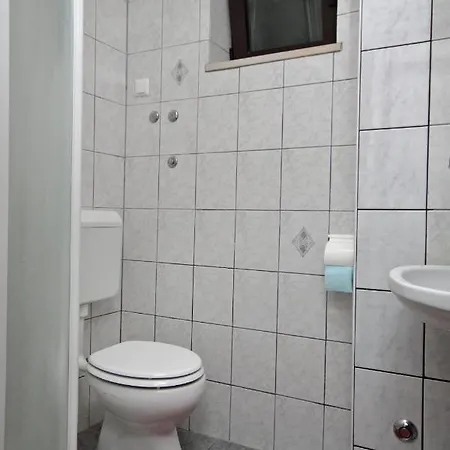 Apartament With A Parking Space Malinska Vantacici