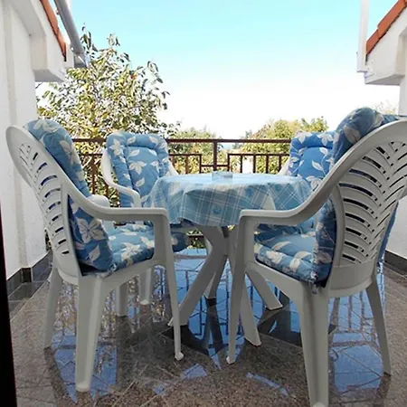 Apartament With A Parking Space Malinska Vantacici