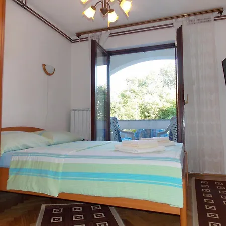 With A Parking Space Malinska Apartament