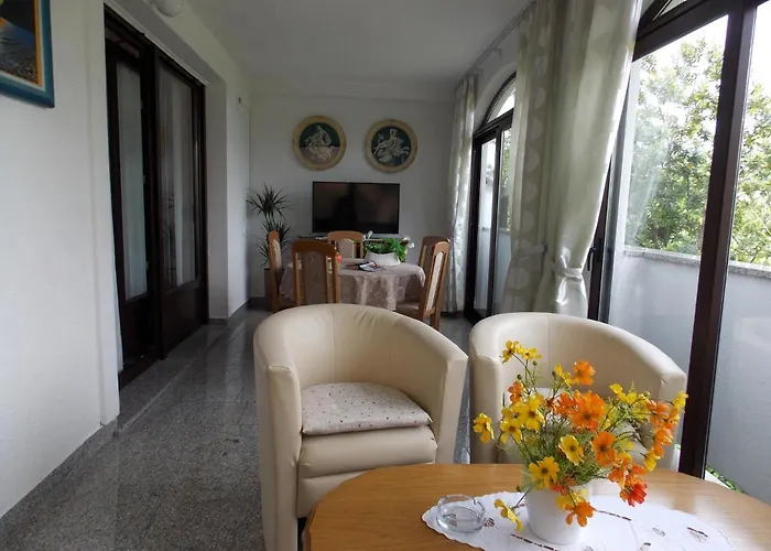 アパート With A Parking Space Malinska *