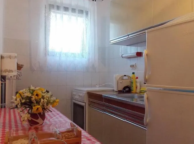 アパート With A Parking Space Malinska *