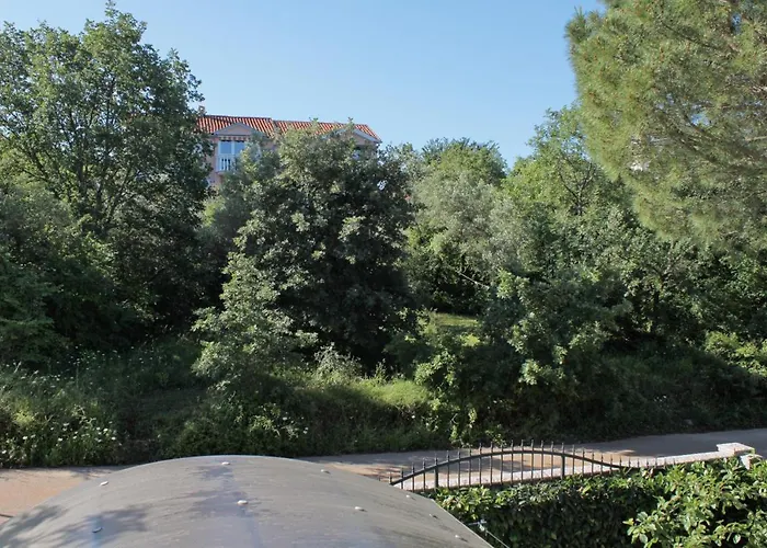公寓 With A Parking Space Malinska