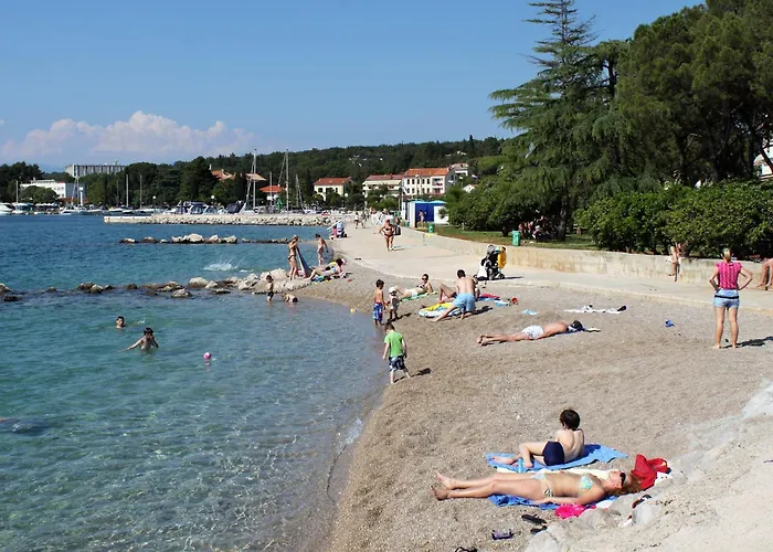 アパート With A Parking Space Malinska