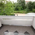 Appartement With A Parking Space Malinska
