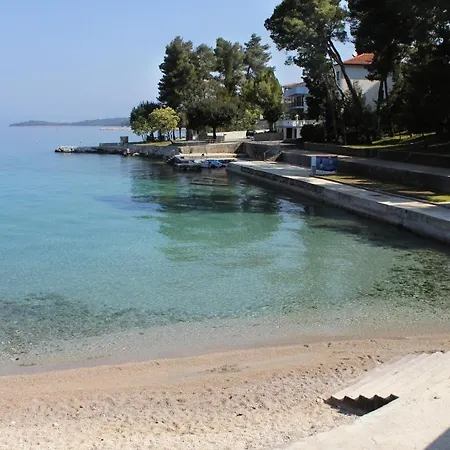 With A Parking Space Malinska Апартаменты